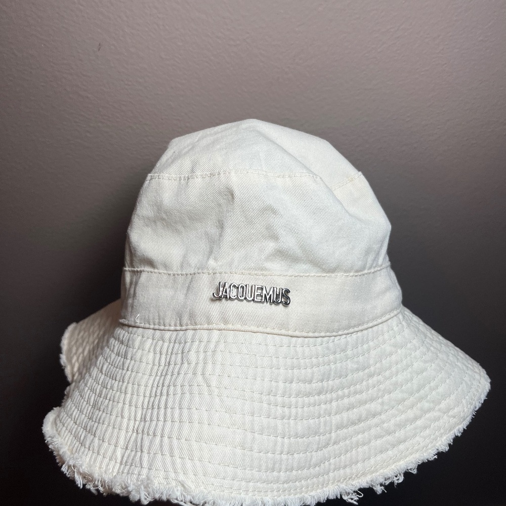 Jacquemus bucket hat